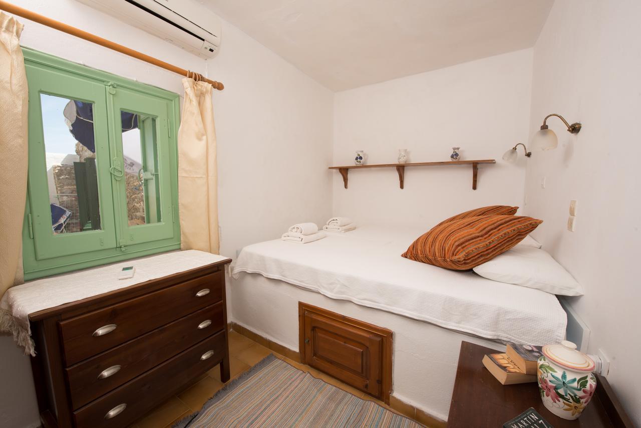 Kyklameno Apartment Symi Bagian luar foto