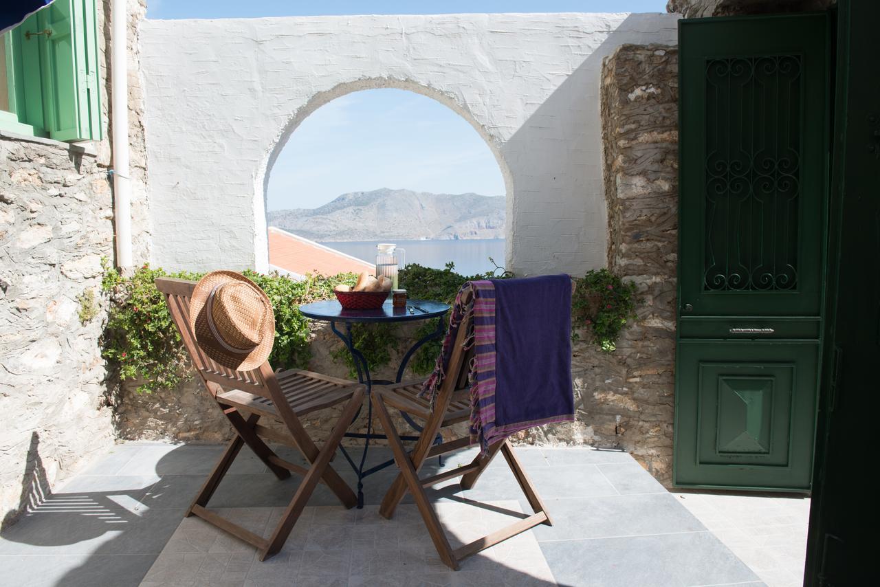 Kyklameno Apartment Symi Bagian luar foto